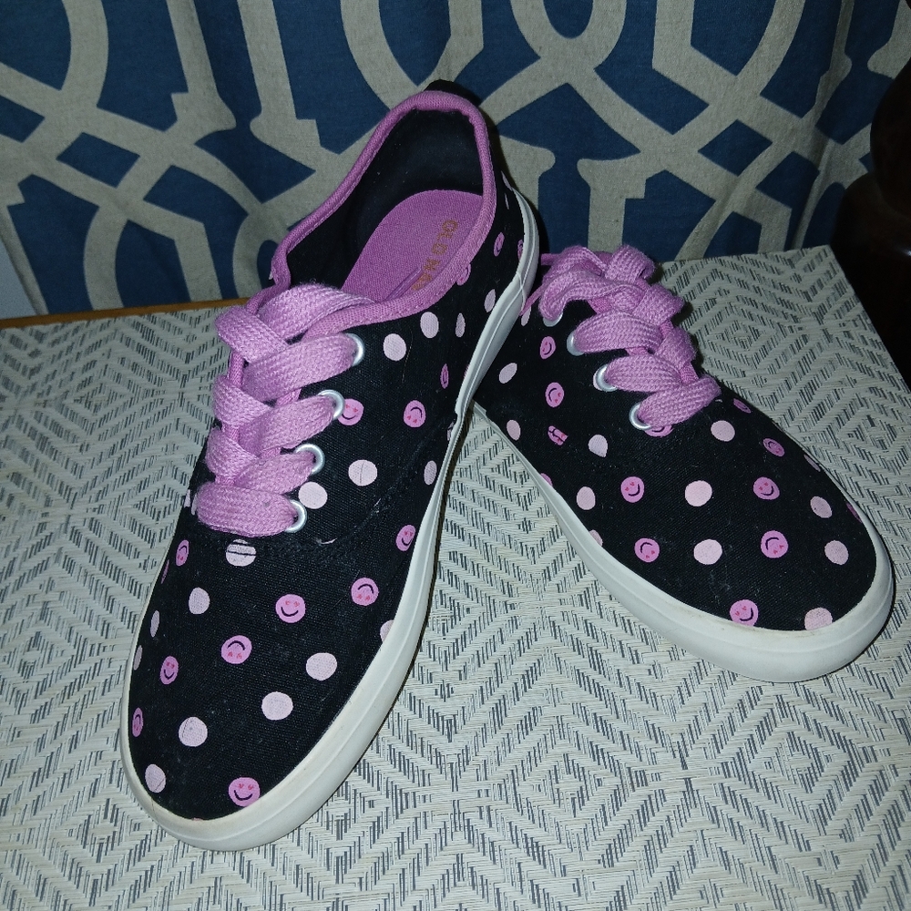 Old Navy Girls Black Polka Dot Sneakers with Pink Laces